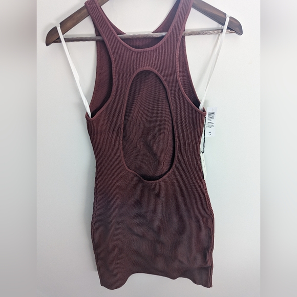 Aritzia Winslet Dress - Picture 4 of 6